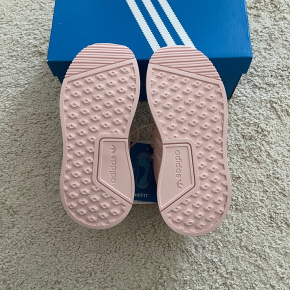 Brand New Adidas Girls X_PLR C Sneakers - Picture 3 of 4